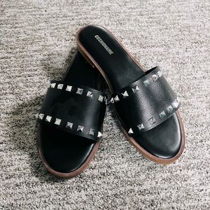 NEW Cushionaire Slides